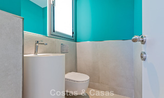 Casa pareada moderna en venta cerca de servicios en Guadalmina y del centro de San Pedro, Marbella 799889 