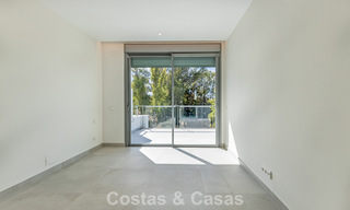 Casa pareada moderna en venta cerca de servicios en Guadalmina y del centro de San Pedro, Marbella 799893 