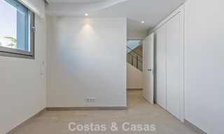 Casa pareada moderna en venta cerca de servicios en Guadalmina y del centro de San Pedro, Marbella 799900 