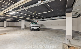Casa pareada moderna en venta cerca de servicios en Guadalmina y del centro de San Pedro, Marbella 799903 