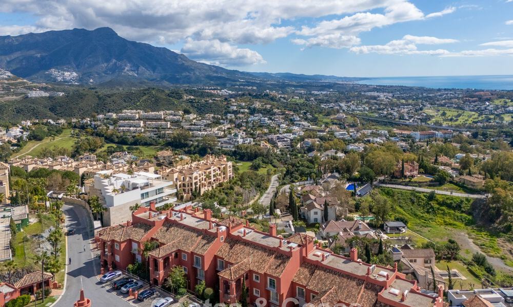 Ático totalmente reformado de alto nivel con espectaculares vistas al mar en venta en Marbella - Benahavís 800038