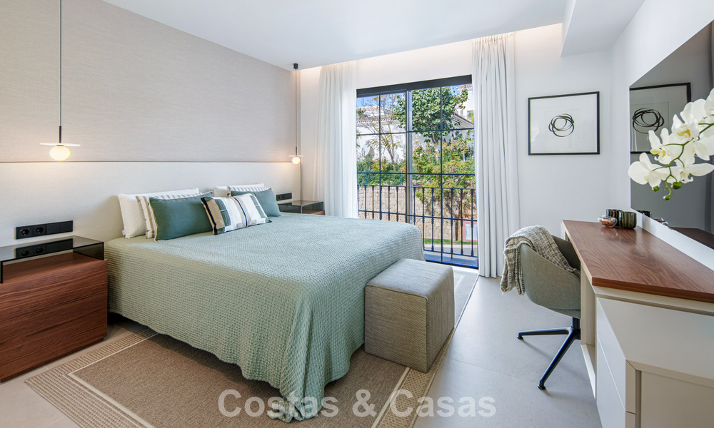 Ático totalmente reformado de alto nivel con espectaculares vistas al mar en venta en Marbella - Benahavís 800040