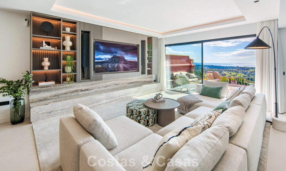 Ático totalmente reformado de alto nivel con espectaculares vistas al mar en venta en Marbella - Benahavís 800047
