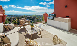 Ático totalmente reformado de alto nivel con espectaculares vistas al mar en venta en Marbella - Benahavís 800055 