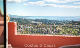 Ático totalmente reformado de alto nivel con espectaculares vistas al mar en venta en Marbella - Benahavís 800080 