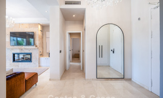 Lujosa villa con planta de entretenimiento en venta en Nueva Andalucía, Marbella 799978 
