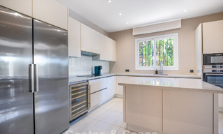 Lujosa villa con planta de entretenimiento en venta en Nueva Andalucía, Marbella 799979 