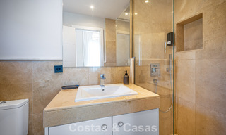 Lujosa villa con planta de entretenimiento en venta en Nueva Andalucía, Marbella 799987 