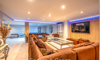 Lujosa villa con planta de entretenimiento en venta en Nueva Andalucía, Marbella 800003 