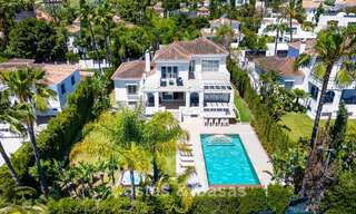 Lujosa villa con planta de entretenimiento en venta en Nueva Andalucía, Marbella 800031