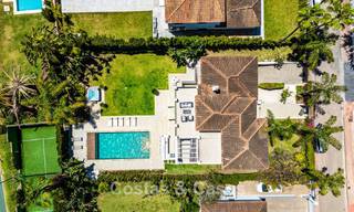 Lujosa villa con planta de entretenimiento en venta en Nueva Andalucía, Marbella 800032 