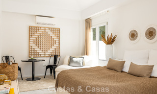 Preciosa villa andaluza contemporánea reformada con vistas panorámicas al mar en venta en Sotogrande, Costa del Sol 799844 