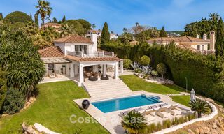 Preciosa villa andaluza contemporánea reformada con vistas panorámicas al mar en venta en Sotogrande, Costa del Sol 799882 