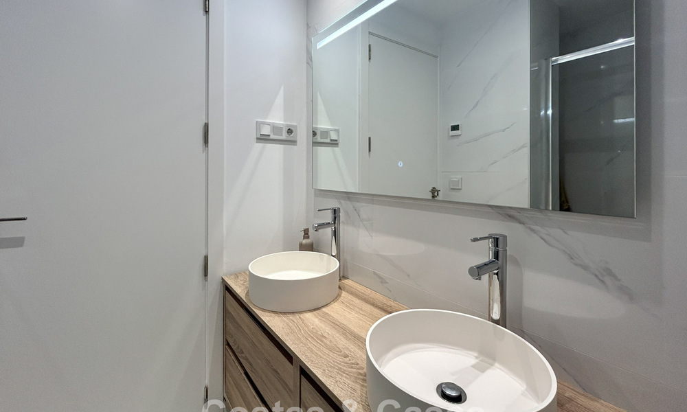 Viviendas modernas de lujo listas para entrar a vivir en venta en un complejo de estilo resort en Fuengirola, Costa del Sol 799921