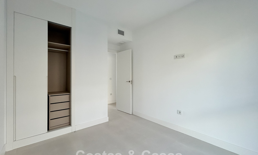 Viviendas modernas de lujo listas para entrar a vivir en venta en un complejo de estilo resort en Fuengirola, Costa del Sol 799927