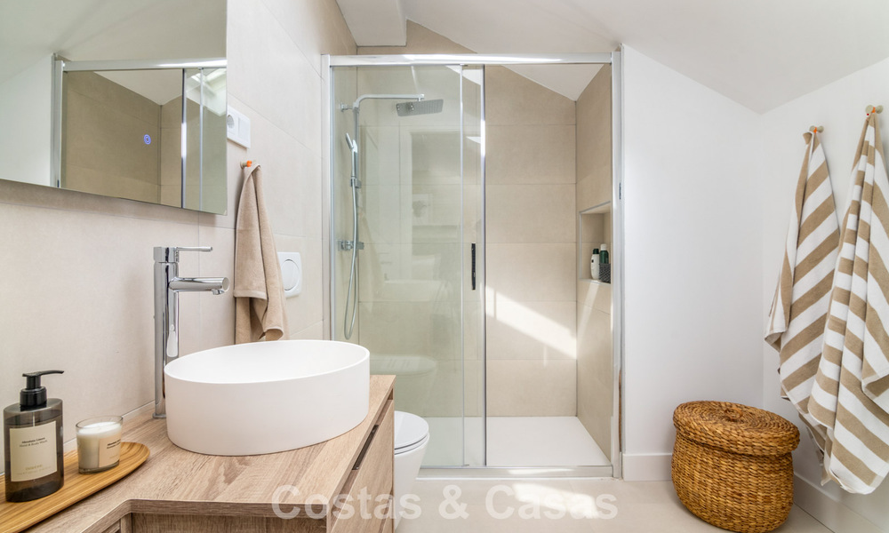 Viviendas modernas de lujo listas para entrar a vivir en venta en un complejo de estilo resort en Fuengirola, Costa del Sol 799938