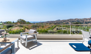 Apartamento muy luminoso con amplia terraza tipo lounge en venta en La Cala Golf, Mijas, Costa del Sol 799961 