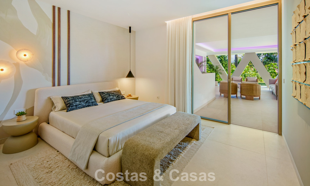 Villa contemporánea de diseño con vistas panorámicas en venta en el Valle del Golf de Nueva Andalucía, Marbella 800114