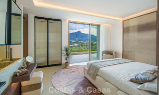 Villa contemporánea de diseño con vistas panorámicas en venta en el Valle del Golf de Nueva Andalucía, Marbella 800151 