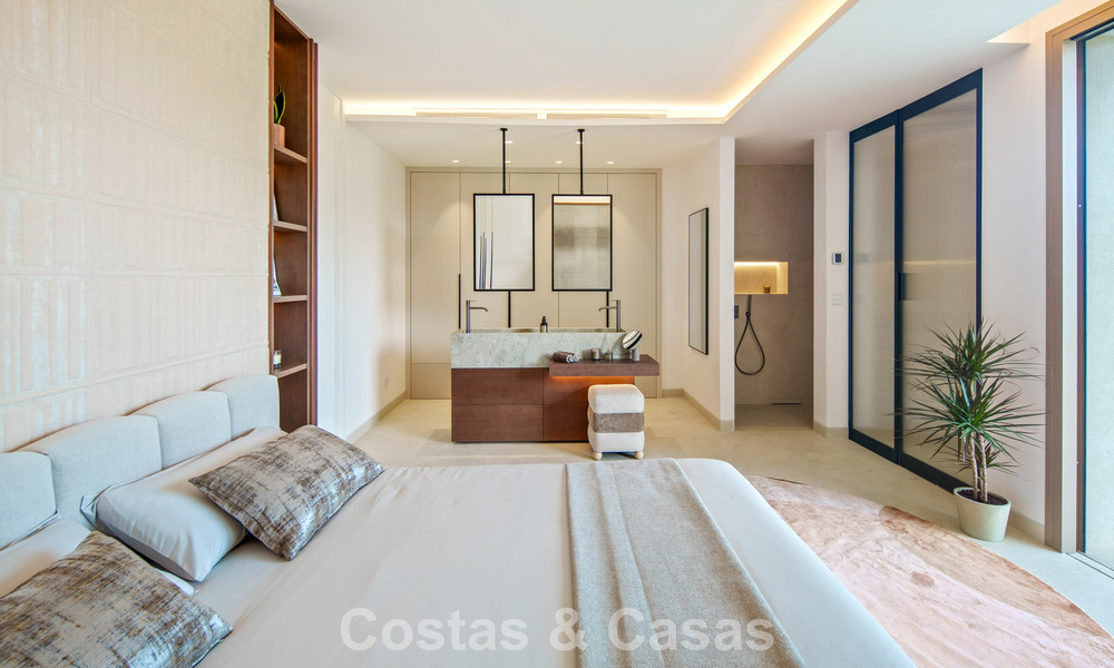 Villa contemporánea de diseño con vistas panorámicas en venta en el Valle del Golf de Nueva Andalucía, Marbella 800155