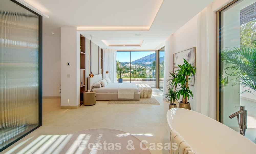 Villa contemporánea de diseño con vistas panorámicas en venta en el Valle del Golf de Nueva Andalucía, Marbella 800162