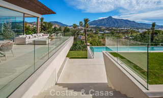 Villa contemporánea de diseño con vistas panorámicas en venta en el Valle del Golf de Nueva Andalucía, Marbella 800169 