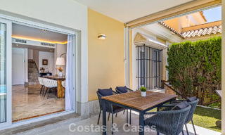 Villa adosada reformada en venta con vista al mar en el campo de golf al este de Marbella 800238 