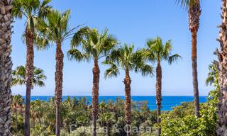 Villa adosada reformada en venta con vista al mar en el campo de golf al este de Marbella 800239 