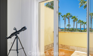 Villa adosada reformada en venta con vista al mar en el campo de golf al este de Marbella 800249 