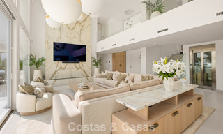 Elegante villa de lujo de estilo contemporáneo en venta en las colinas de Marbella Este 800284 