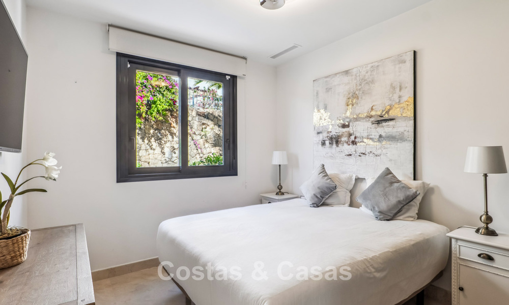 Lujosa casa adosada en venta cerca de Puente Romano, Milla de Oro de Marbella 800382