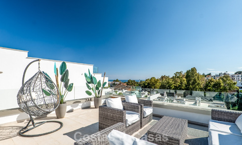 Lujosa casa adosada en venta cerca de Puente Romano, Milla de Oro de Marbella 800388