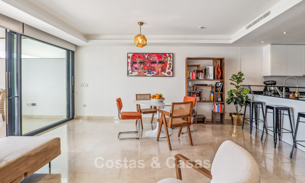 Lujosa casa adosada en venta cerca de Puente Romano, Milla de Oro de Marbella 800392