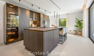 Moderna villa de lujo mediterránea en venta en una urbanización cerrada en Marbella - Benahavís 800399 