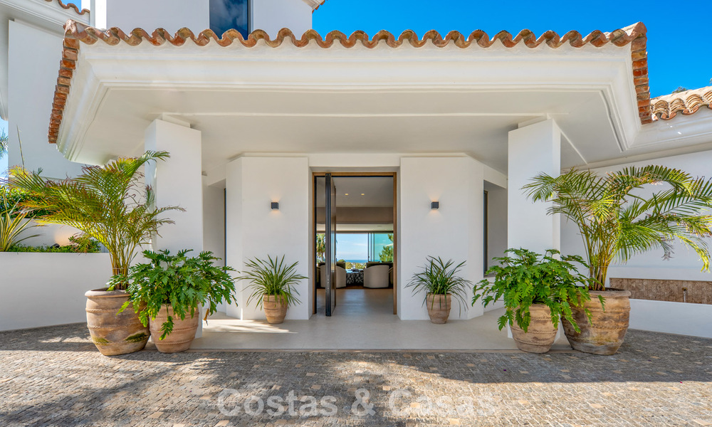 Moderna villa de lujo mediterránea en venta en una urbanización cerrada en Marbella - Benahavís 800406