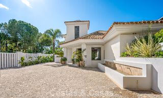 Moderna villa de lujo mediterránea en venta en una urbanización cerrada en Marbella - Benahavís 800407 