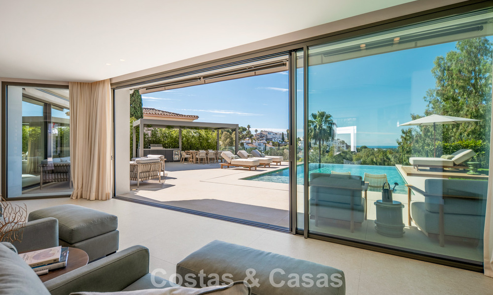 Moderna villa de lujo mediterránea en venta en una urbanización cerrada en Marbella - Benahavís 800408