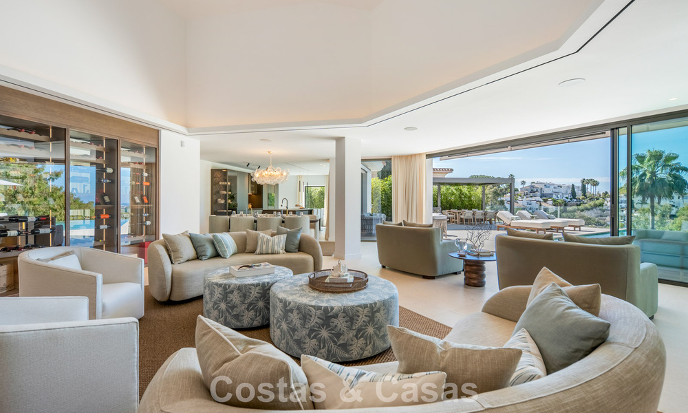 Moderna villa de lujo mediterránea en venta en una urbanización cerrada en Marbella - Benahavís 800411