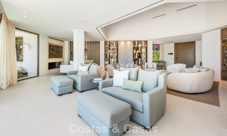 Moderna villa de lujo mediterránea en venta en una urbanización cerrada en Marbella - Benahavís 800414 