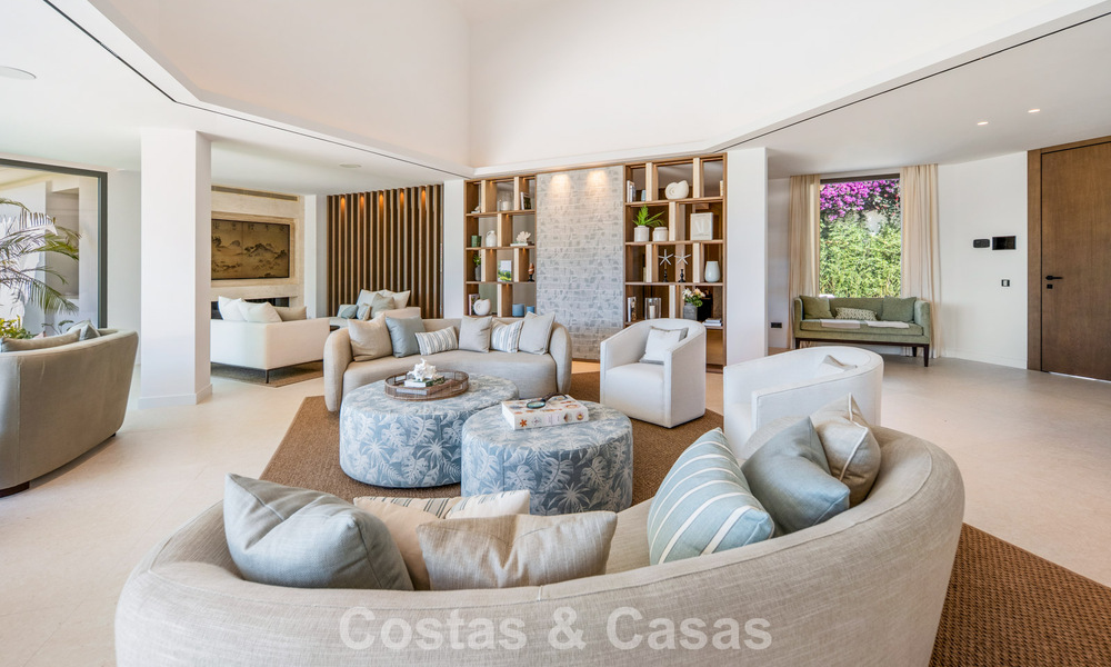 Moderna villa de lujo mediterránea en venta en una urbanización cerrada en Marbella - Benahavís 800416