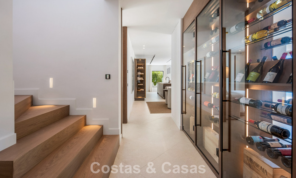 Moderna villa de lujo mediterránea en venta en una urbanización cerrada en Marbella - Benahavís 800422