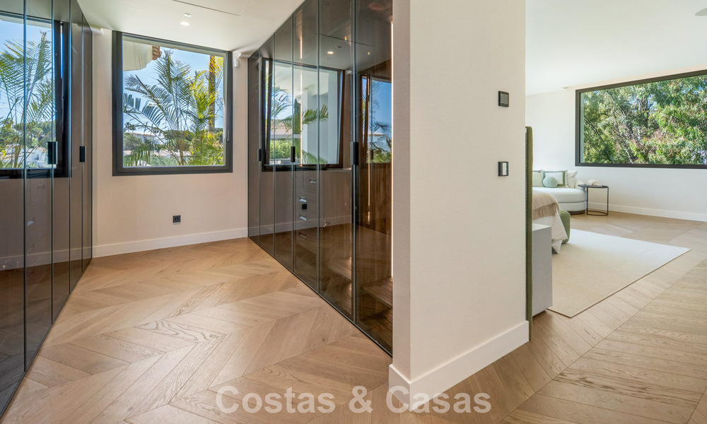 Moderna villa de lujo mediterránea en venta en una urbanización cerrada en Marbella - Benahavís 800441