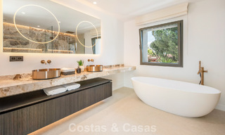 Moderna villa de lujo mediterránea en venta en una urbanización cerrada en Marbella - Benahavís 800449 