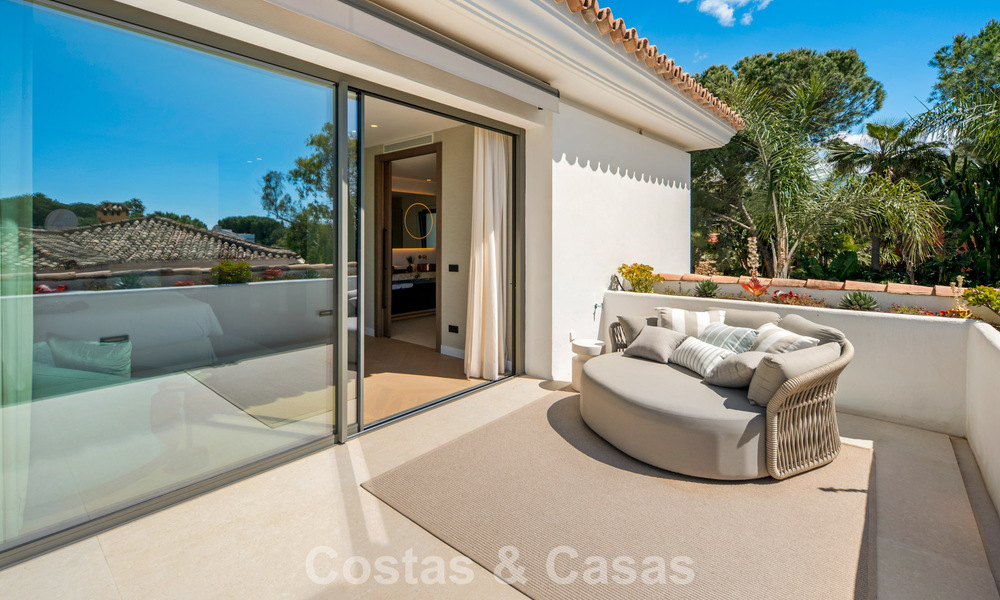 Moderna villa de lujo mediterránea en venta en una urbanización cerrada en Marbella - Benahavís 800453