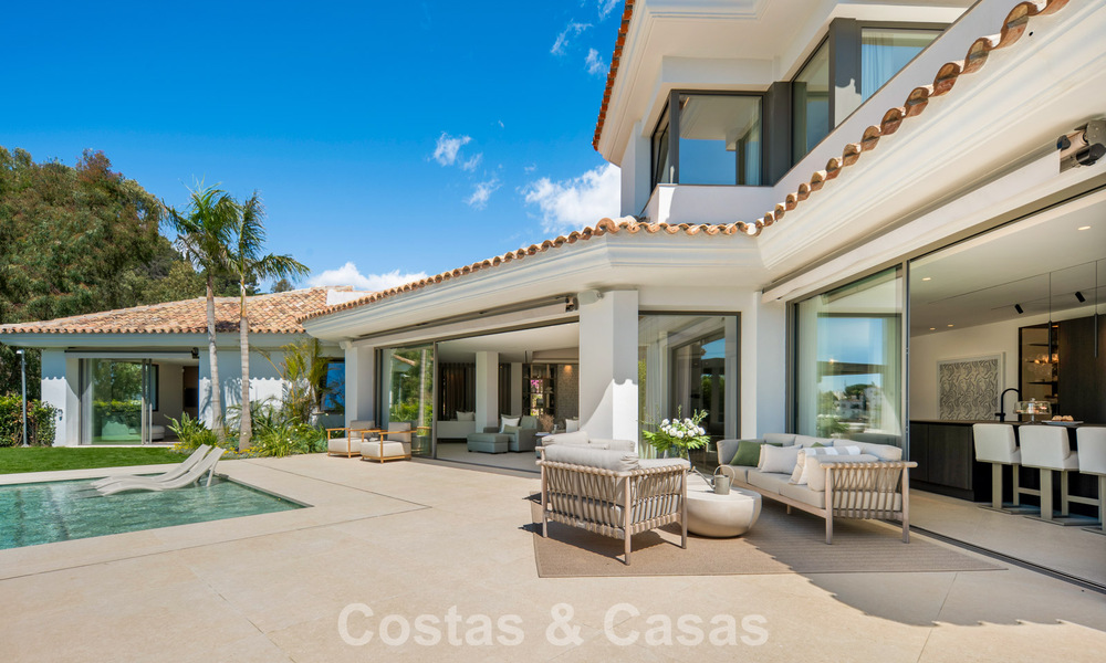 Moderna villa de lujo mediterránea en venta en una urbanización cerrada en Marbella - Benahavís 800459