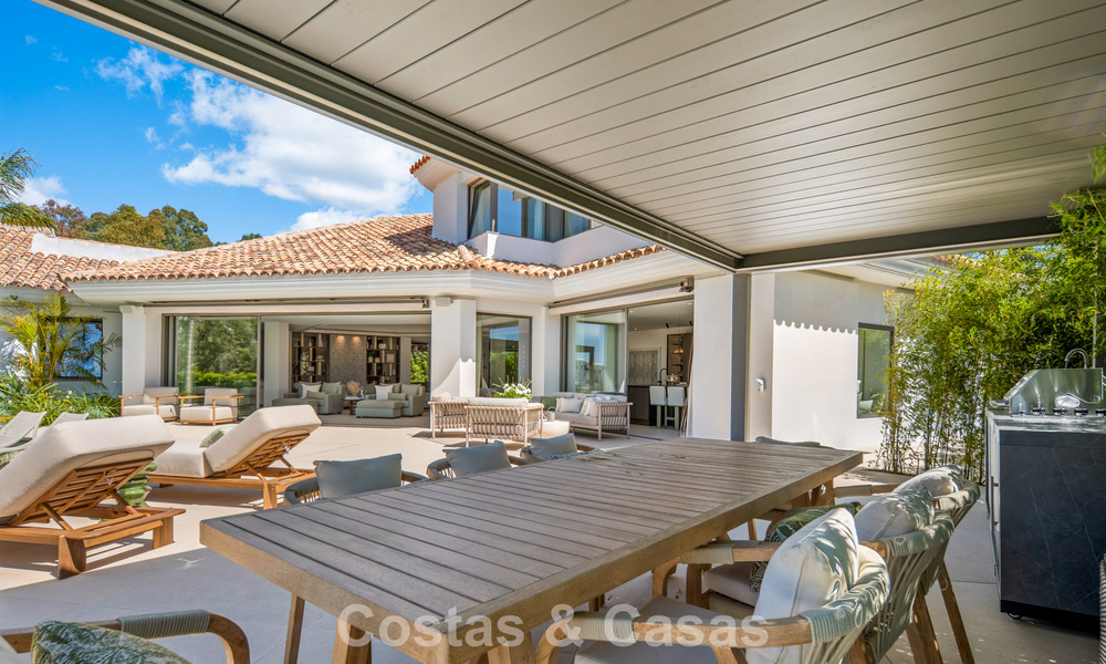 Moderna villa de lujo mediterránea en venta en una urbanización cerrada en Marbella - Benahavís 800461