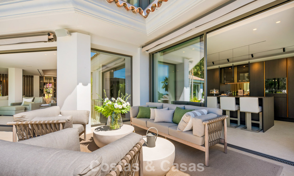 Moderna villa de lujo mediterránea en venta en una urbanización cerrada en Marbella - Benahavís 800469