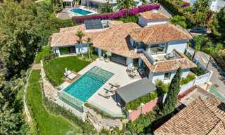 Moderna villa de lujo mediterránea en venta en una urbanización cerrada en Marbella - Benahavís 800476 