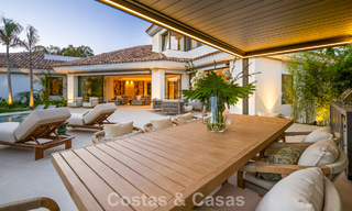 Moderna villa de lujo mediterránea en venta en una urbanización cerrada en Marbella - Benahavís 800489 