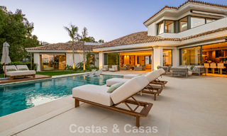 Moderna villa de lujo mediterránea en venta en una urbanización cerrada en Marbella - Benahavís 800490 